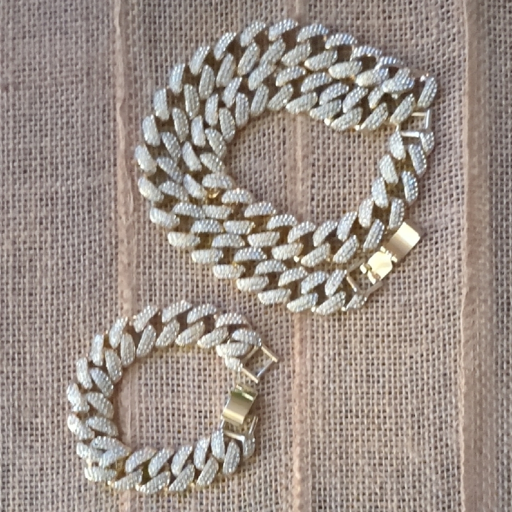 🎁Cuban Link Chain And Bracelet Set.. COSTUME JEWELRY..
